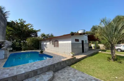Chácara com piscina, 3 quartos e churrasqueira em itanhaém - r$ 450.000,00.