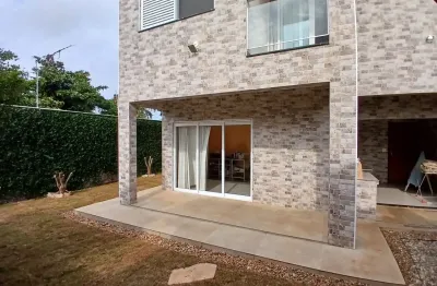 Casa com 2 quartos, espaço para piscina e jardim em itanhaém.