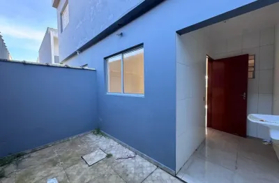 Casa em condomínio com 2 quartos em mongaguá - r$ 260.000,00.