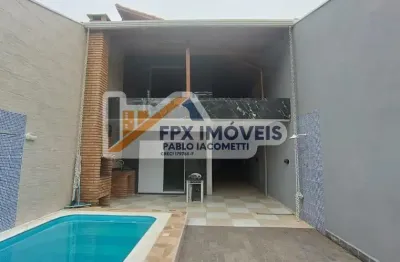 Casa com 3 quartos, piscina e área gourmet em itanhaém - r$ 320.000,00.