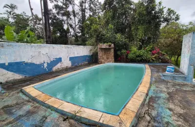 Chácara com 3 quartos, piscina e churrasqueira em itanhaém.