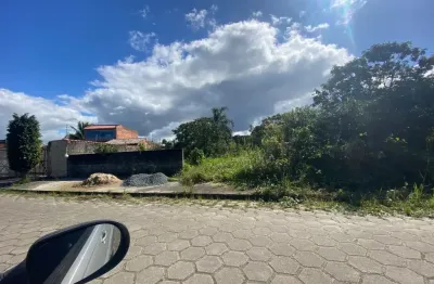 Terreno para construção de faixada contínua em itanhaém - r$ 250.000,00.