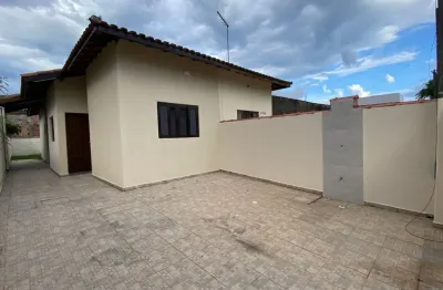 Casa com 2 quartos e espaço para piscina em itanhaém - r$ 235.000,00.