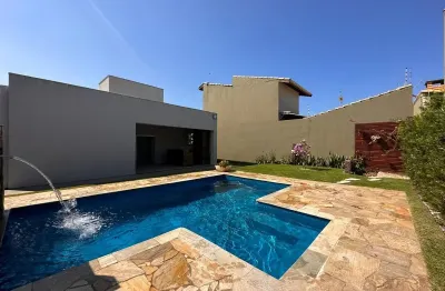 Casa na praia com piscina e 3 quartos em itanhaém - r$ 950.000,00.