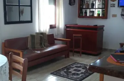 Apartamento na praia com 2 quartos em peruíbe - r$ 500.000,00.