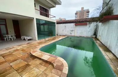 Casa com 4 quartos à venda na Praça Ângelo Guerra, 590, Centro, Itanhaém