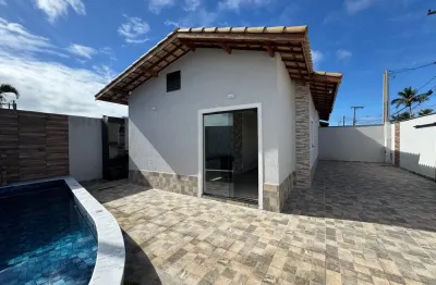 Casa na praia com 3 quartos e piscina em itanhaém - r$ 490.000,00.