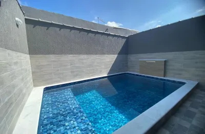 Casa na praia com piscina, 2 quartos e área gourmet em itanhaém - r$ 380.000,00.