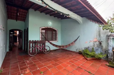 Casa com 2 quartos e churrasqueira em itanhaém - r$ 230.000,00.