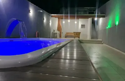 Casa com 2 quartos, piscina e área gourmet em itanhaém - r$ 290.000,00.