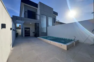 Casa na praia com piscina e 2 quartos em itanhaém - r$ 489.000,00.