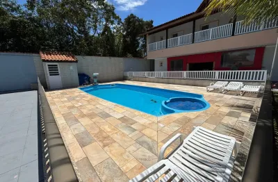 Casa com 5 quartos, piscina e área gourmet com churrasqueira em peruíbe.