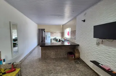 Casa com 2 quartos e área gourmet em itanhaém - r$ 205.000,00.