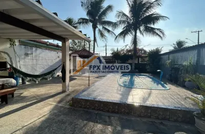 Casa com 2 quartos, piscina e área gourmet em itanhaém - r$ 490.000,00.