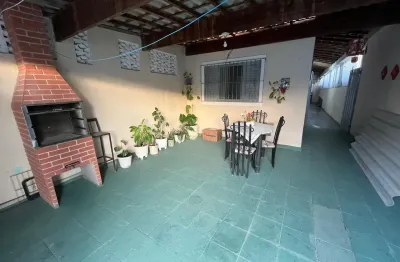 Casa com 2 quartos e churrasqueira em itanhaém - r$ 230.000,00.