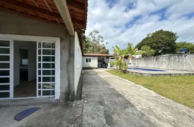 Casa com piscina, 5 quartos e área gourmet em Itanhaém - R$ 330.000,00.