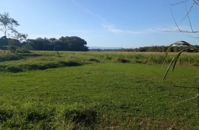 Terreno de chácara com escritura em Peruíbe - R$ 140.000,00.