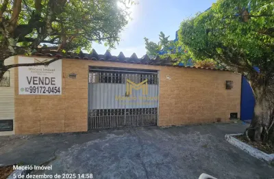 Casa com 4 quartos à venda na Rua Deputado Siloé Tavares, 22, Gruta de Lourdes, Maceió