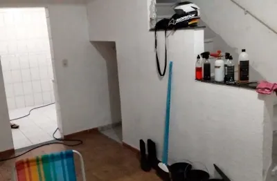 Casa sobrado, de 58m², com 2 quartos e 2 banheiros, bairro macuco, em santos/sp