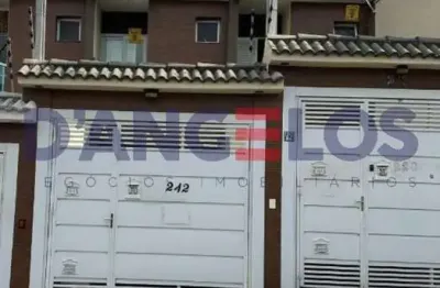 Lindo sobrado à venda na penha, são paulo-sp com 3 quartos, 1 suíte, 2 salas, 2 banheiros e 2 vagas de garagem!