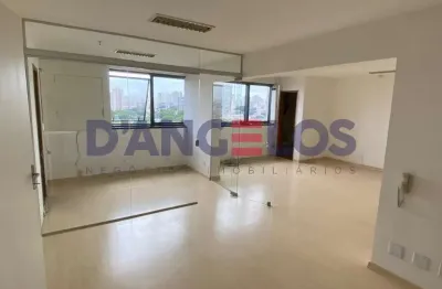 Sala comercial de alto padrão para locação no tatuapé, são paulo-sp: 3 salas, 3 banheiros, 1 vaga de garagem!
