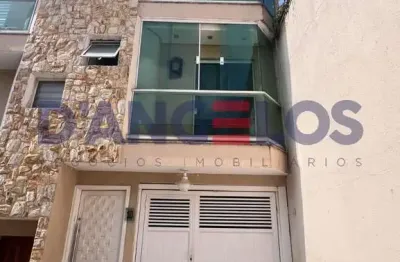 Sobrado condomínio em itaquera - 2 quartos, 2 suítes, 2 salas e 2 vagas de garagem - são paulo-sp