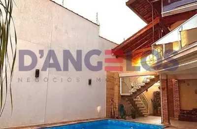 Luxuoso sobrado à venda na vila guilhermina em são paulo-sp: 3 quartos, 1 suíte, 2 salas, 3 banheiros, 4 vagas - 226m²