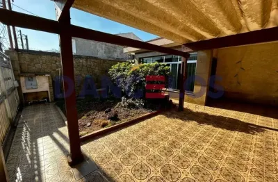 Casa à venda em são paulo-sp, no jardim aricanduva: 3 quartos, 2 banheiros, 2 vagas na garagem!