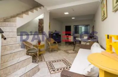 Sobrado na vila alpina: 5 quartos, 1 suíte, 1 sala, 3 banheiros, 3 vagas, 330m² em são paulo-sp! venha conferir!