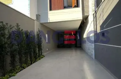 Sobrado à venda no tatuapé: 3 quartos, 3 suítes, 2 salas, 4 banheiros, 2 vagas de garagem, 260m². confira!