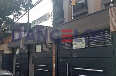 Sobrado na vila guilhermina: 3 quartos, 1 suíte, 2 salas, 3 banheiros, 3 vagas de garagem, 150m². venha conferir!