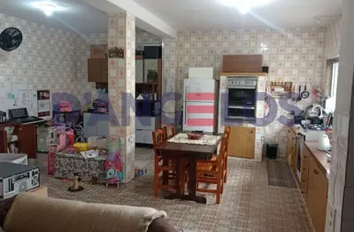 Casa à venda em são paulo-sp, bairro cidade líder, com 2 quartos, 2 salas, 2 banheiros, 3 vagas de garagem e 180,00 m² de área!