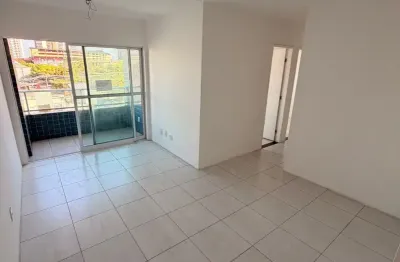 Edf. polaris - apartamento no bairro da madalena com 3 quartos sendo 1 suíte com 61m², 1 vaga de garagem  e lazer por r$ 400mil.