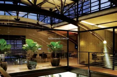 Galpão comercial para locação na vila leopoldina, são paulo-sp: 2.500m², 6 banheiros, 12 vagas de garagem!