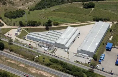 Alugue agora um amplo galpão comercial no iporanga, sorocaba-sp 900,34 m² de área!