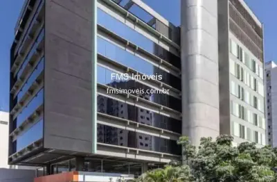 Conjunto comercial com 883m² para locação em pinheiros.