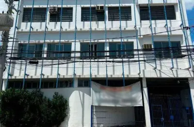 Imóvel comercial em santo amaro: 750m², 2 banheiros e 15 vagas!
