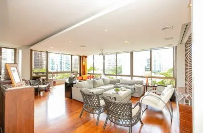 Imóvel à venda ou locação no itaim bibi com 3 suítes, 2 salas, 5 banheiros e 3 vagas