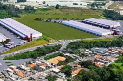Galpão comercial de alto padrão com 2 banheiros, 6 vagas de garagem e 1.300,32 m² de área em perus-sp na vila pirituba.