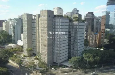 Conjunto comercial com 941m² na av. pres. juscelino kubitschek