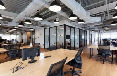 Conjunto comercial de alto padrão em pinheiros: 17 vagas de garagem e 651,98m² de área disponíveis!