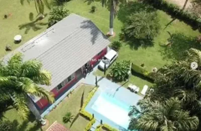 Chácara à venda em pouso alegre mg - 8 km do centro - 2 quartos - 1 sala - 1 banheiro - 10.000,00 m² de área