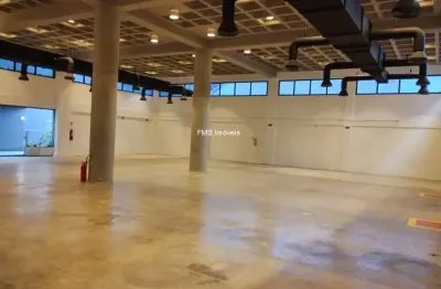 Prédio com 6 salas para alugar na Rua Tenente Alberto Spicciati, 71, Barra Funda, São Paulo