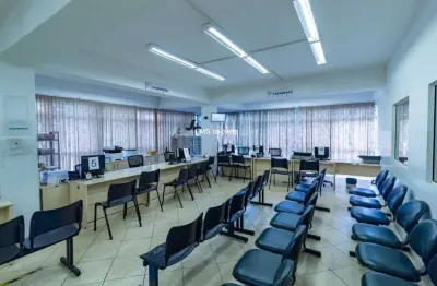 Prédio com 9 salas para alugar na Avenida Santo Amaro, 6635, Santo Amaro, São Paulo