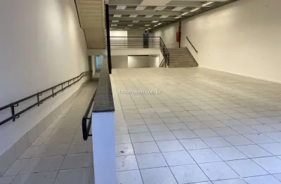 Prédio comercial amplo em santo amaro, são paulo: 1.474m², 2 banheiros - locação!