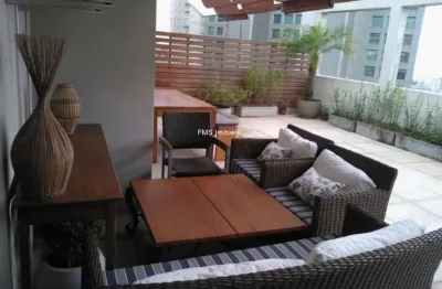 Cobertura de luxo com 3 quartos e 2 suítes na Bela Vista, São Paulo-SP: 220m², 6 banheiros e 2 vagas de garagem!