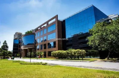 Locação de Edifício Comercial na Chácara Santo Antônio, São Paulo-SP: 10 banheiros, 26 vagas de garagem e 5.085,00 m² de área.