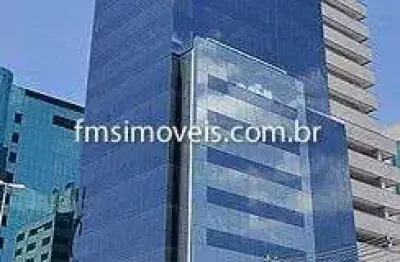 Sala Comercial de Alto Padrão na Berrini - São Paulo-SP: 1 sala, 10 banheiros, 65 vagas de garagem, 2.677m² de área.