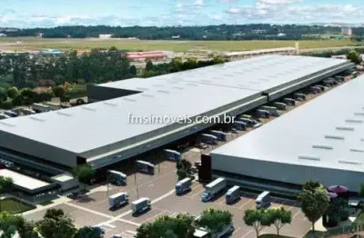 Galpão Comercial para Locação em Guarulhos-SP - Bairro Jardim Presidente Dutra: 1 sala, 2 banheiros, 6 vagas de garagem, 1.829,52 m² de área.