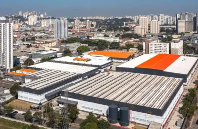 Galpão Industrial para Locação em São Paulo-SP, Bairro Água Branca: 5 Salas, 6 Banheiros, 12 Vagas, 6.596 m² de Área!